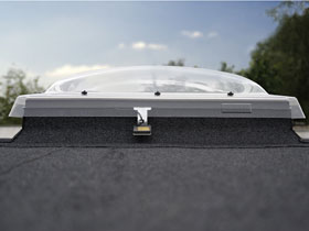 Решение VELUX для плоских кровель: зенитное окно 